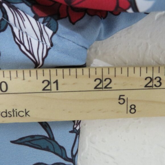 Boohoo* Men's Short Sleeve‎ Button Down Curved Hem Floral Shirt~ Size Medium - Picture 8 of 13